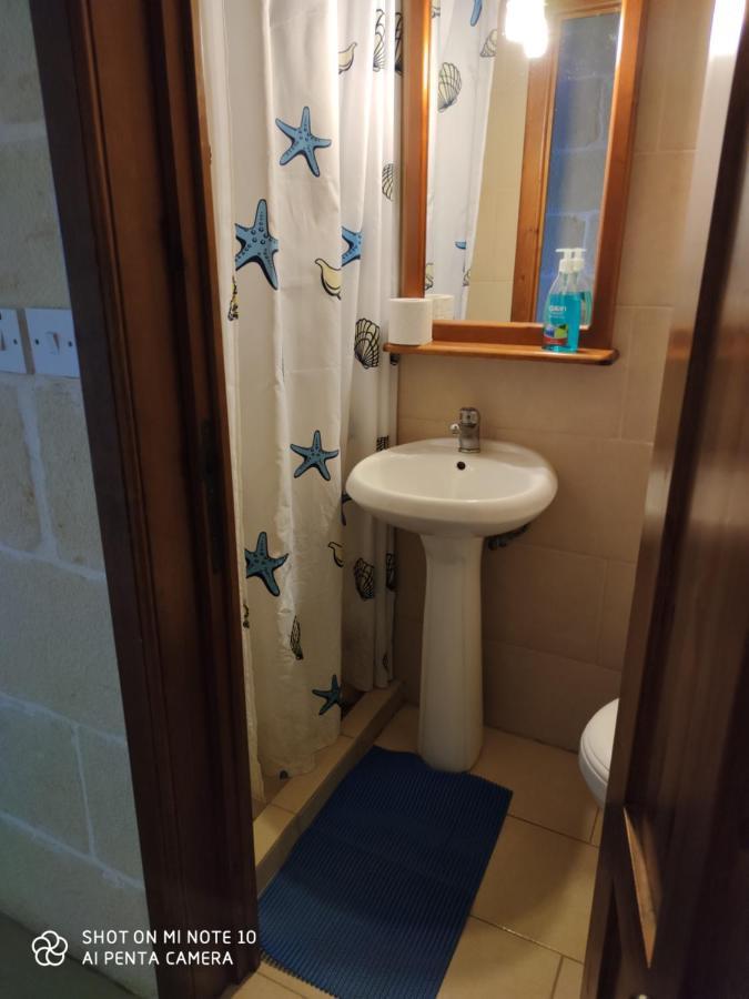 Seafront Two Bedroomed Apartment In Marsalforn Bagian luar foto