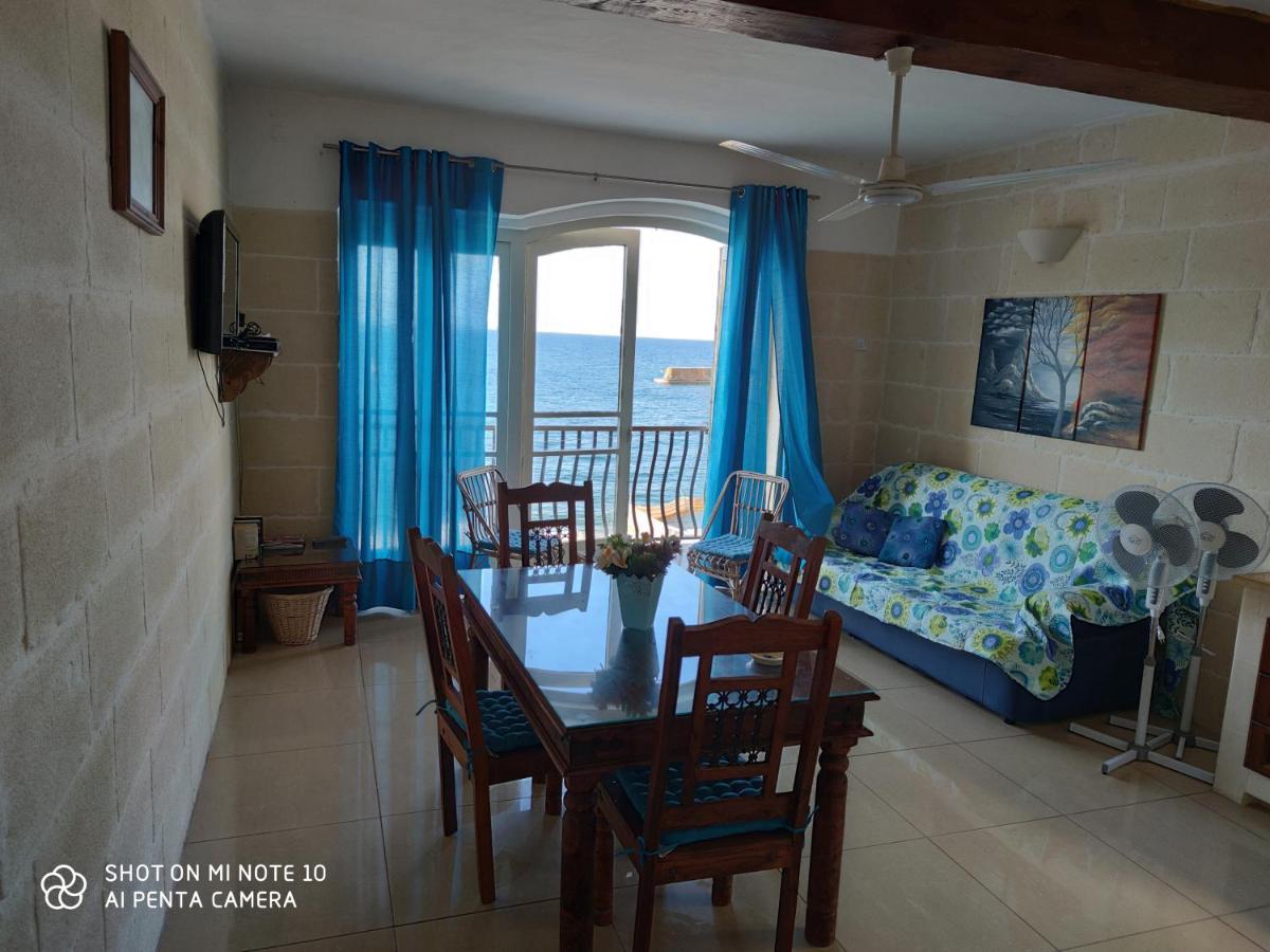Seafront Two Bedroomed Apartment In Marsalforn Bagian luar foto